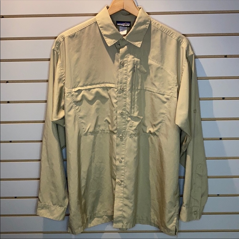 Patagonia Tan Polyester Button Down Shirt SZ L